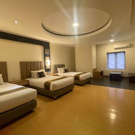 Coins Hotel ג'קרטה מראה חיצוני תמונה