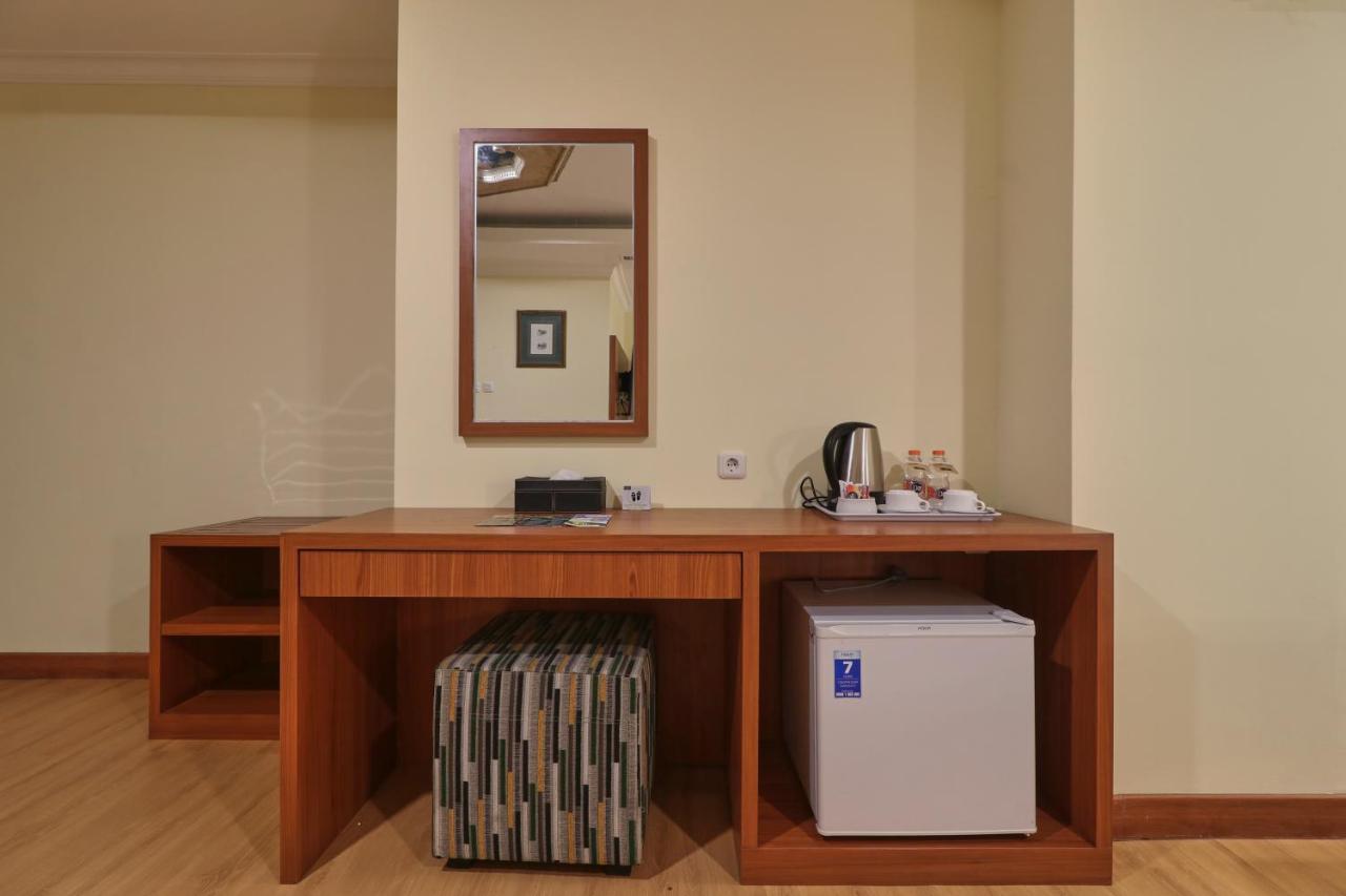 Coins Hotel ג'קרטה מראה חיצוני תמונה
