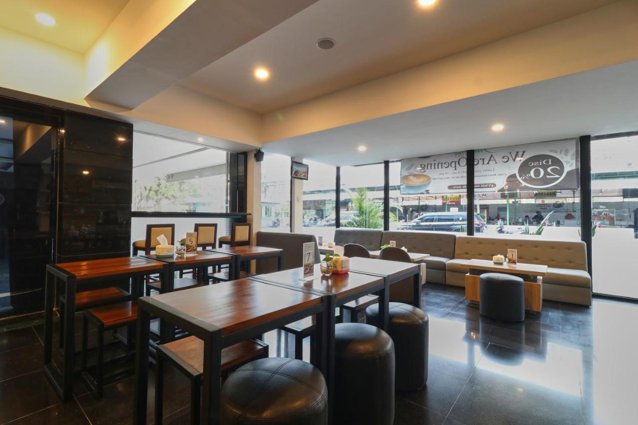 Coins Hotel ג'קרטה מראה חיצוני תמונה
