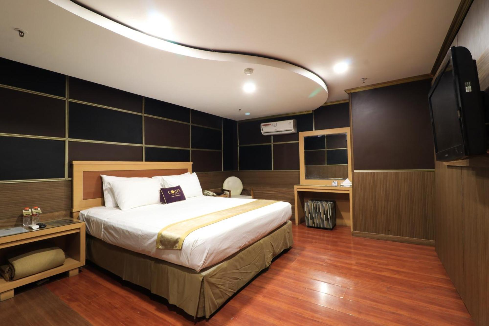 Coins Hotel ג'קרטה מראה חיצוני תמונה
