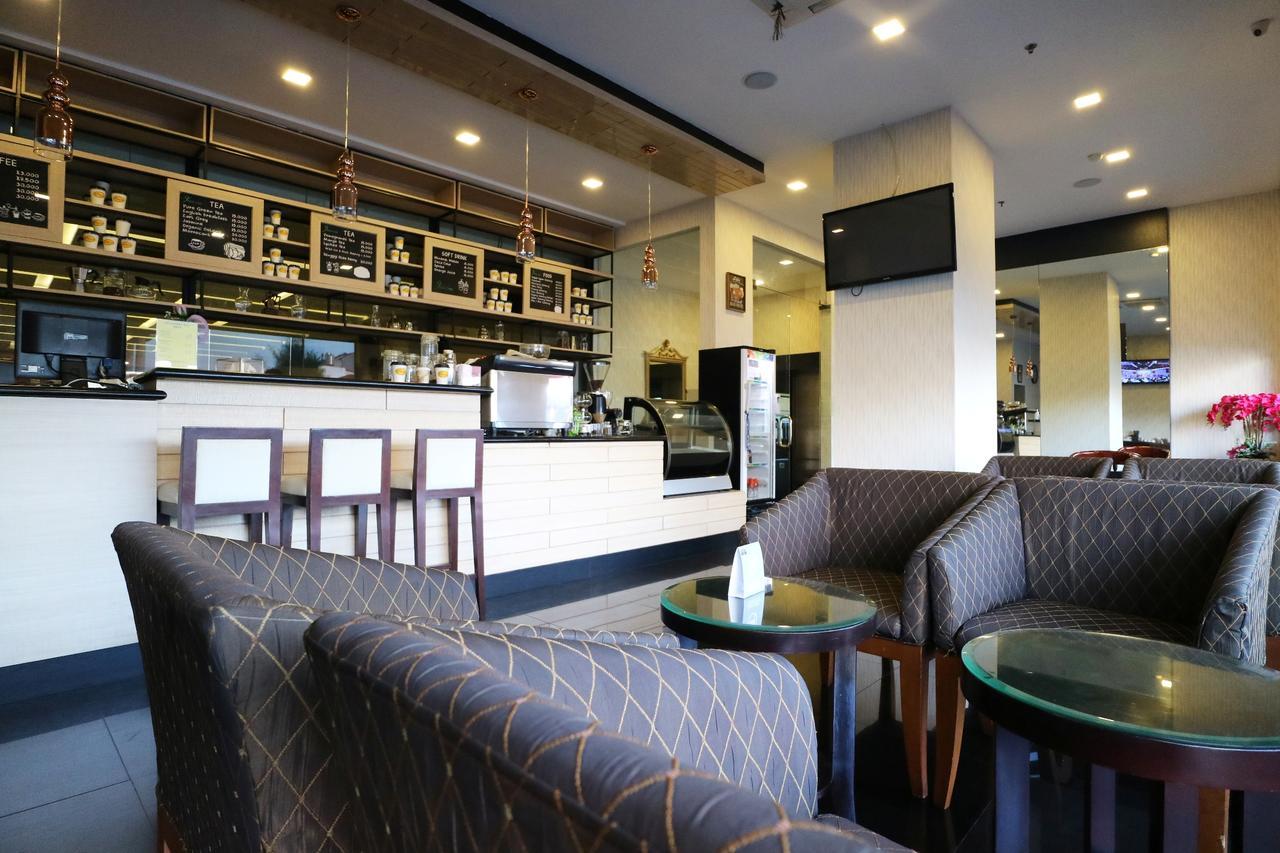 Coins Hotel ג'קרטה מראה חיצוני תמונה