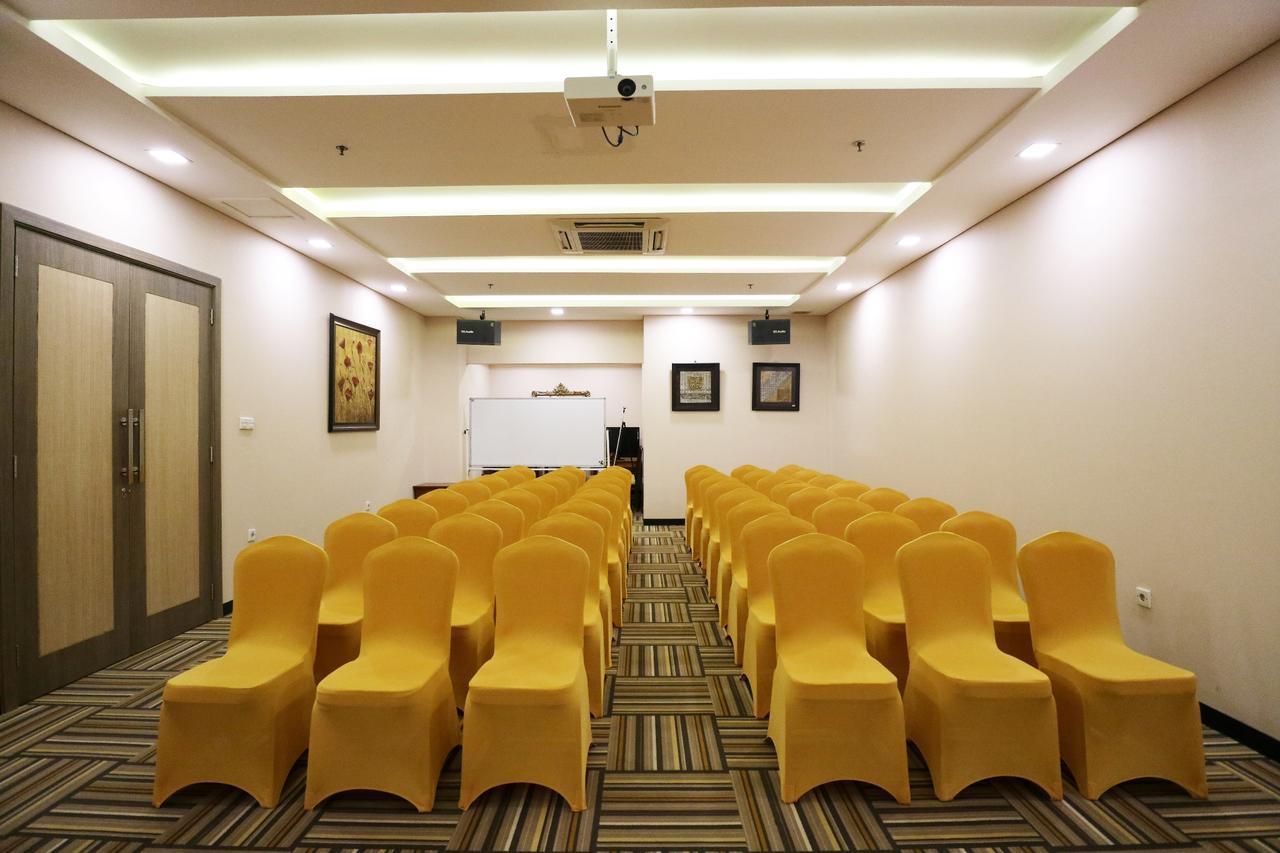 Coins Hotel ג'קרטה מראה חיצוני תמונה